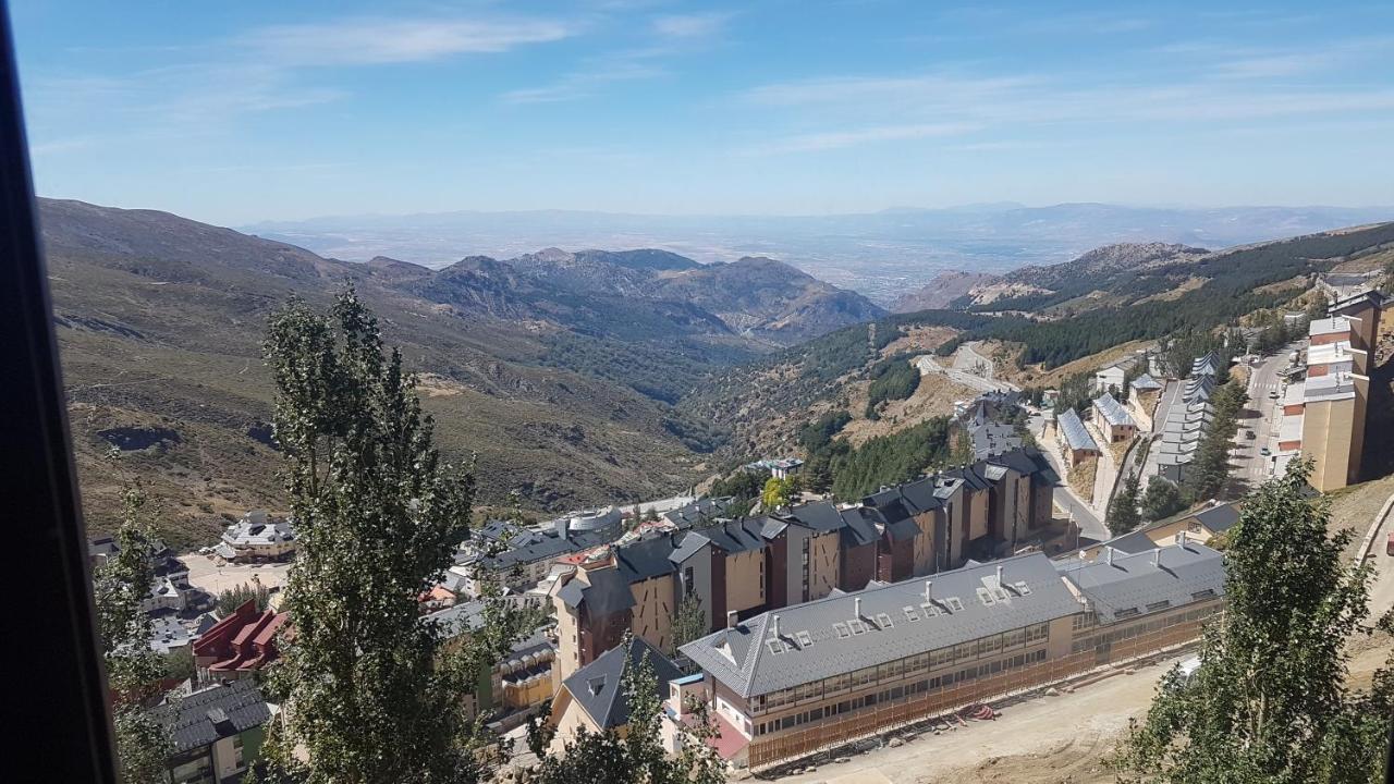Los Valles Junto Al Telesilla Reformado 2022 Mobiliario Actualizado Sierra Nevada Exterior photo