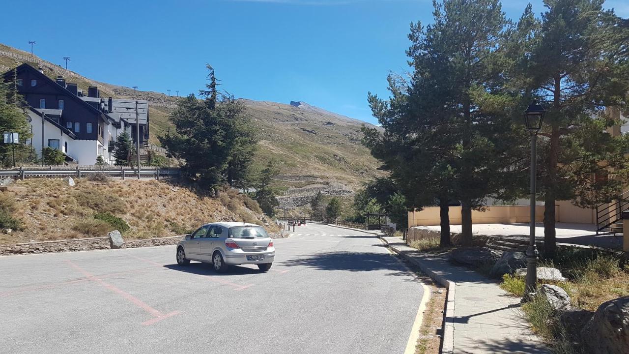 Los Valles Junto Al Telesilla Reformado 2022 Mobiliario Actualizado Sierra Nevada Exterior photo